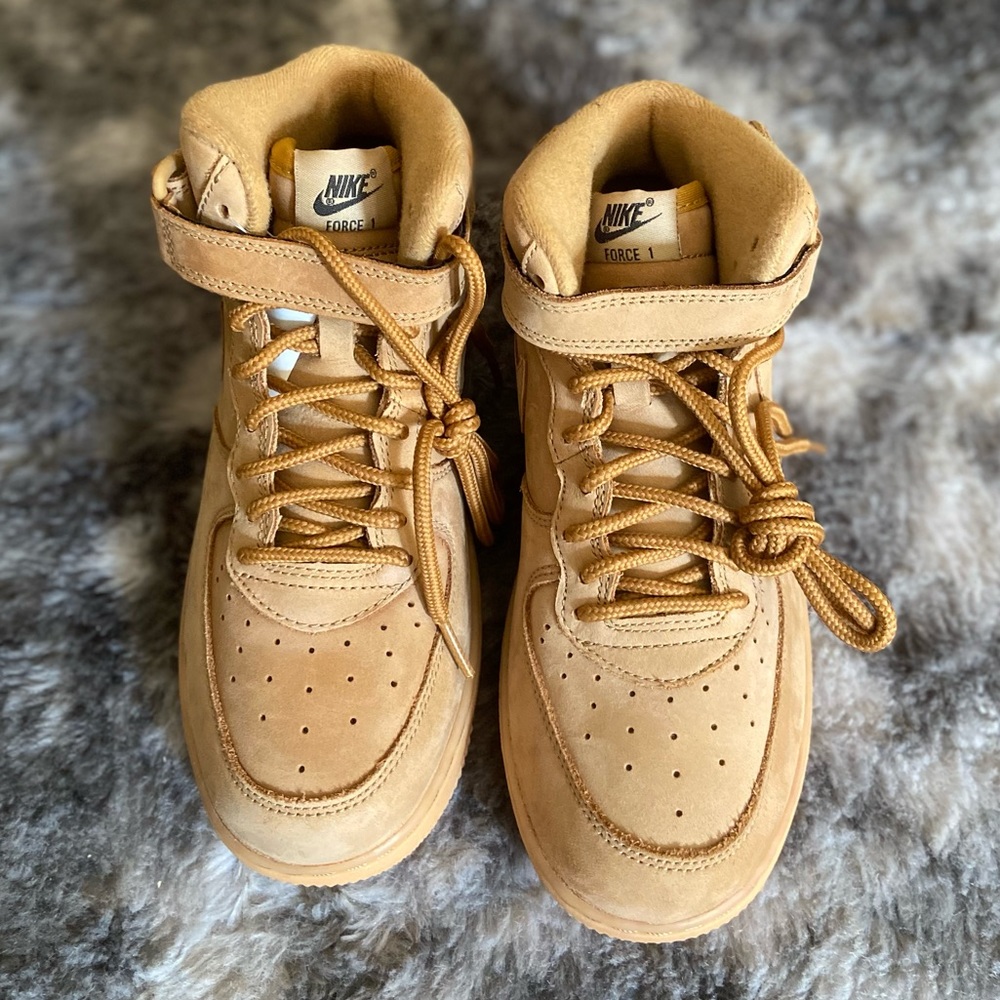 BRAND NEW Kids Wheat high top Air Force 1